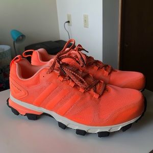 Never worn! Adidas Tennis Shoe/ sneaker